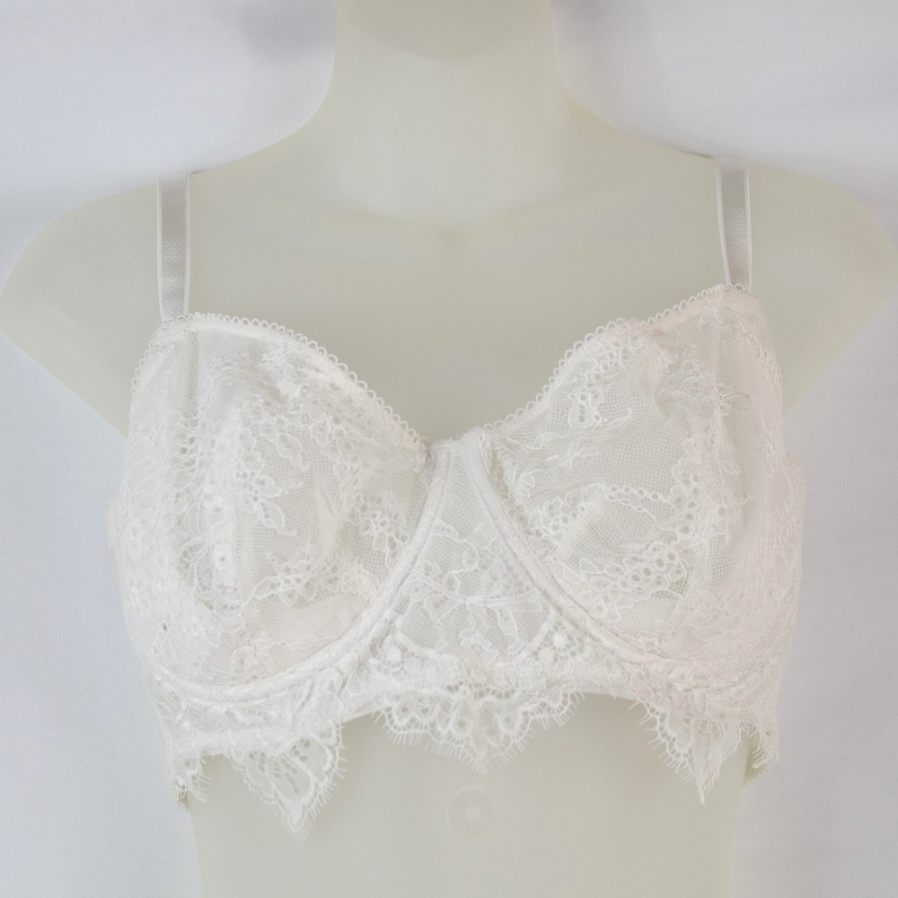 Victoria's Secret White Dream Angels Lace Unlined Push-Up Bra Size 36DDD